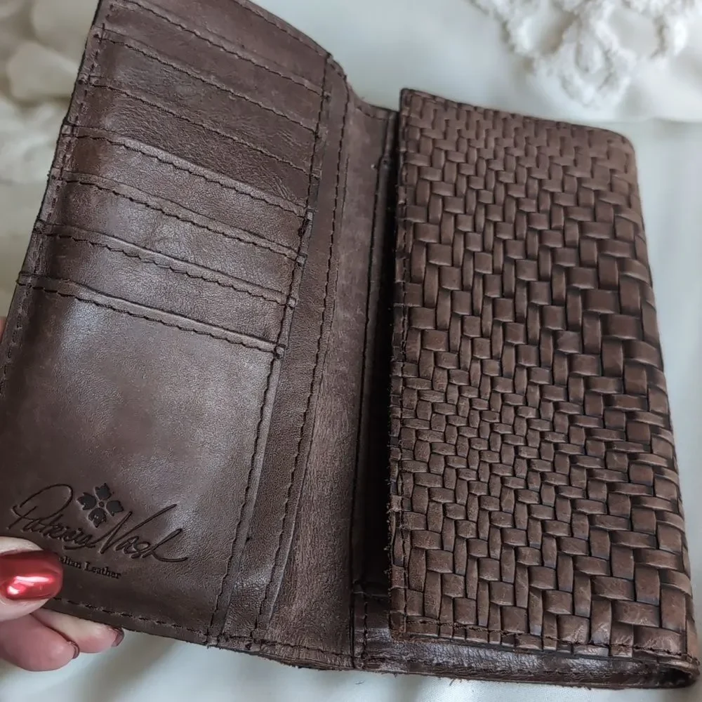 Patricia Nash Italian Antique Brown 🤎 Basket Weave Design Trifold Wallet- Rare